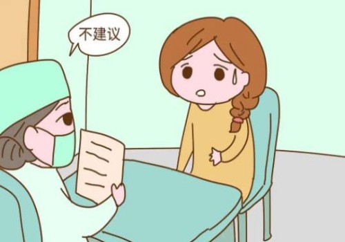 新生儿这种睡觉姿势最佳，若错误家长一定要纠正